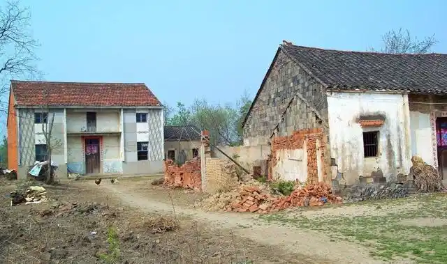 "确权"就此结束?2022年后,新规下农村房屋统统"这样"处理