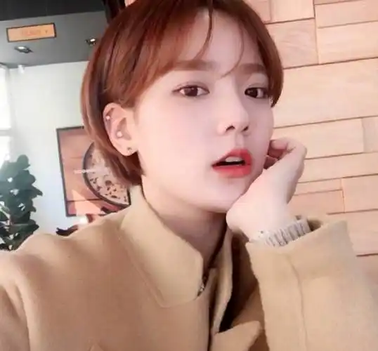 适合小圆脸的漂亮短发,时尚减龄甜美可爱,好打理又显气质_脸型_发型