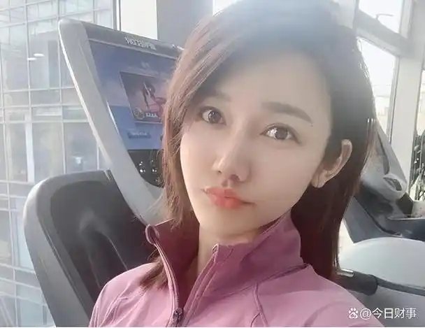 回顾央视主播龙洋没车没房择偶标准高到离谱如今怎么样了