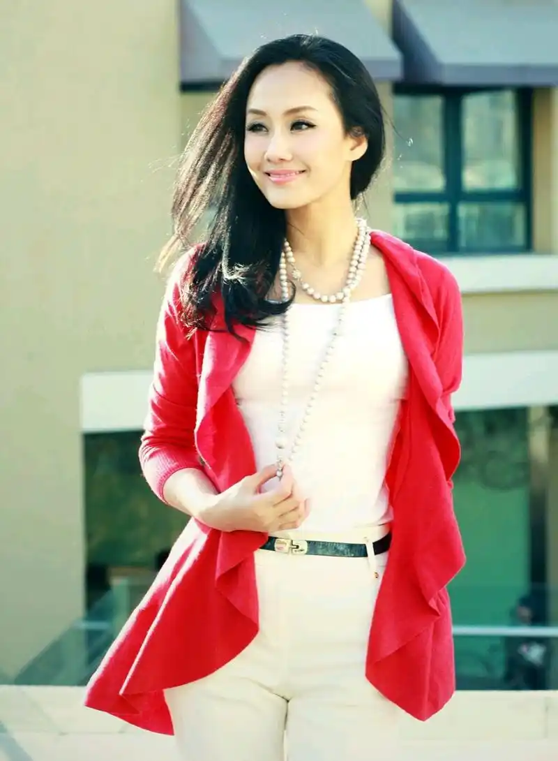 李颖写真大片 演绎都市丽人