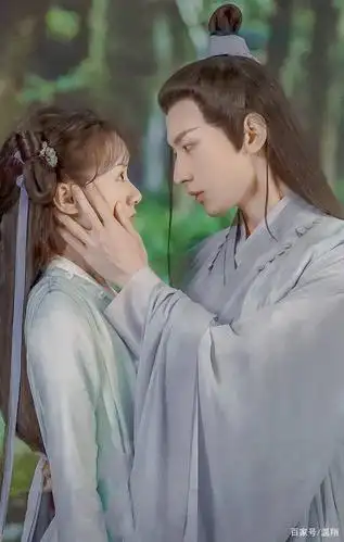 成毅活动把袁冰妍当工具人,引发脱粉,电视演员排名也跌了好几名