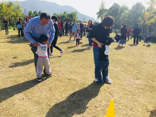 小脚踩大脚开始咯