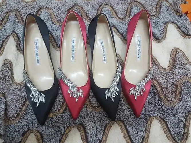 欧洲站2022春新款mb麦穗婚纱鞋细跟尖头高跟鞋秀禾新娘红色婚鞋女