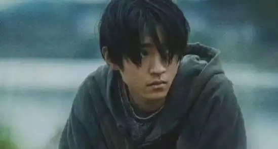 王俊凯断桥抽烟是真抽吗