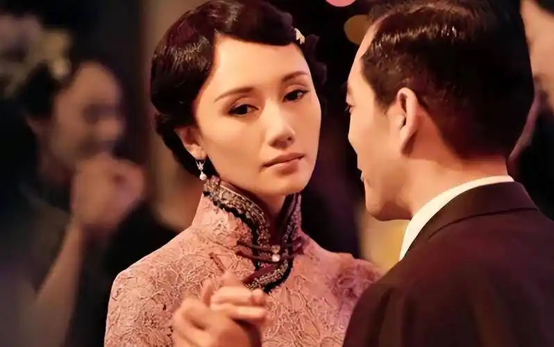 原创从张曼玉到袁泉这8位旗袍绝色的女星演绎经典东方美