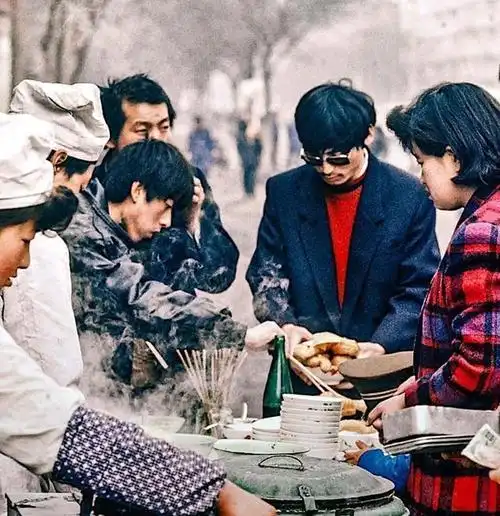 90年代的太原老照片怀念太原城里的市井百态与人间烟火