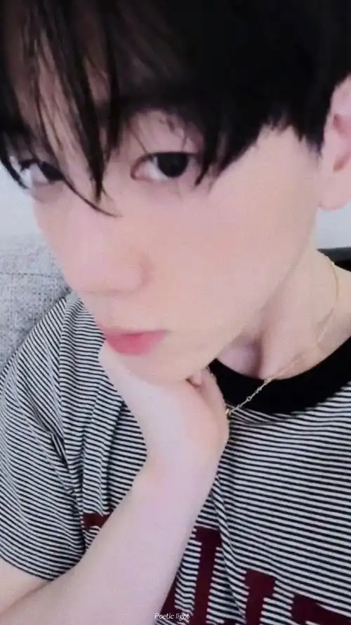 边伯贤芭莎男士八月刊##边伯贤