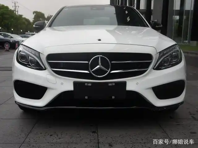 每一款车都有很多不同的颜色,不过大多数的车型还是黑色和白色为主的