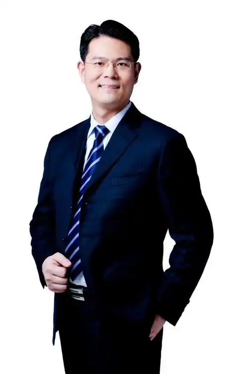 张其超(臧其超简介,这是范冰冰看上他的原因(臧其超:没有高大上的背景