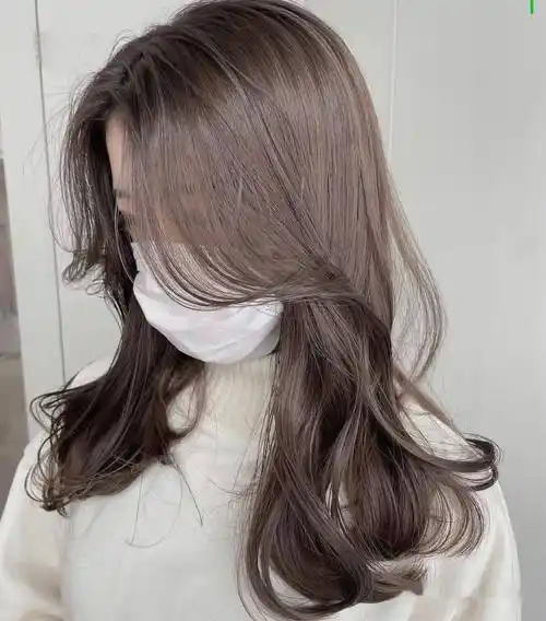 最近火了一种发色它叫奶茶棕