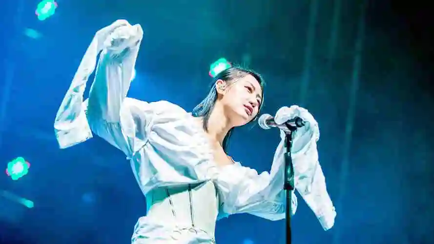 那在这次广州草莓音乐节的舞台上,陈粒又会带来哪些作品呢?