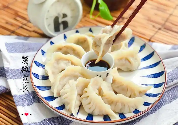 夏至的饺子我家就爱吃这种馅儿,清热去火不油腻,连吃2盘不过瘾_手机