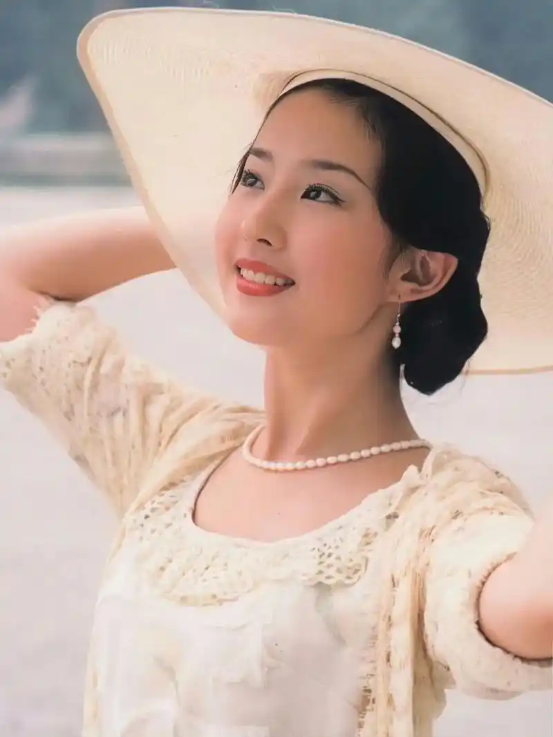 傲娇 任性 三观正 但绝不恋爱脑 #刘亦菲#金粉世家 #金粉 - 抖音