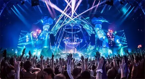 超大酒吧dj派对打碟现场图片