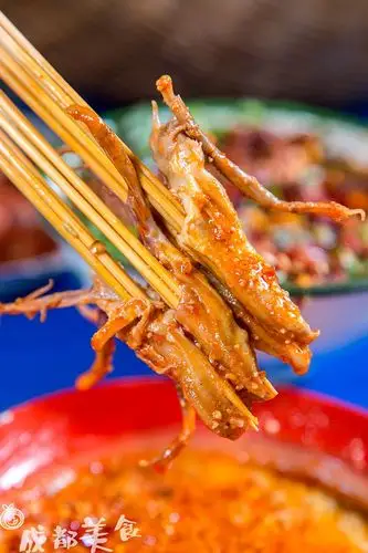 这栋老楼5层都在卖串串,怕不是亚洲最大的串串店?