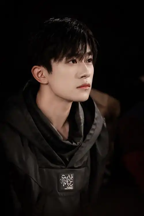 易烊千玺或出席米兰时装周