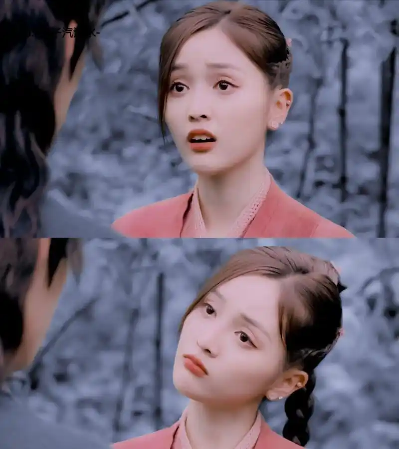 周也在《山河令》中饰演的顾湘一角,嘟嘴装可爱的表演有些不自然,需要