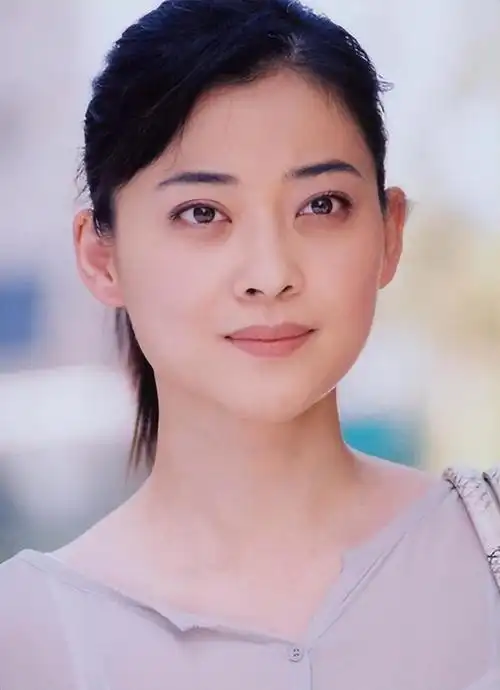 梅婷个人资料简介:一路情感坎坷,二婚嫁摄影师,三年生两娃如今很幸福