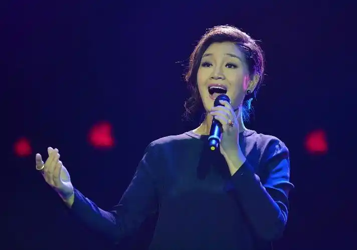 刀郎将降央卓玛告上法庭索赔10万真不算多对她仁至义尽了