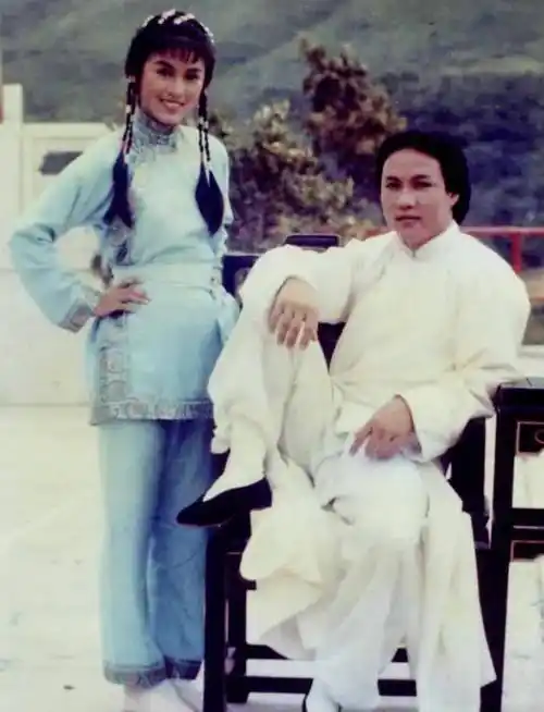 突然发难赵雅芝:她很会装,还和黄元申搅不清_黄锦燊_黄汉伟_婚姻