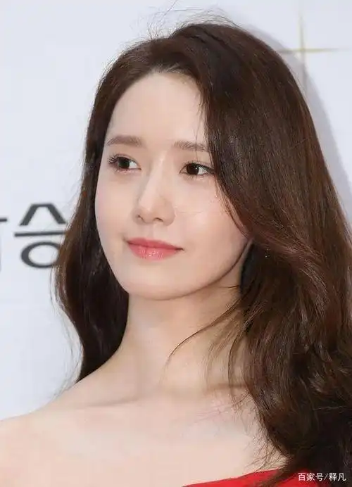 林允儿写真肤白貌美气质佳!雪肤玉貌太性感靓丽了