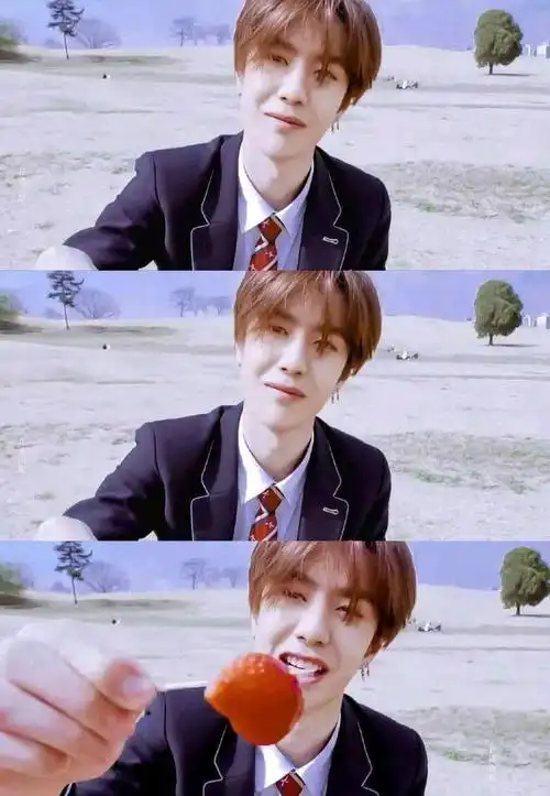 你们发现了吗?这就是街舞里的王一博,越来越可爱了!