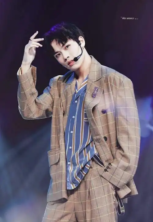 林彦俊偶像练习生壁纸