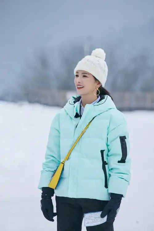 刘涛氧气感薄荷绿滑雪造型##妻子的浪漫旅行