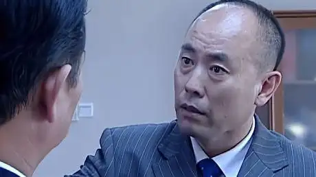 罪域:郑毅然决定从彩虹集团下手,手下却开始怀疑兆辉煌-影视综视频