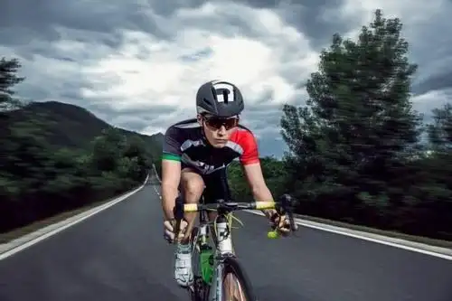 窦骁破风电影图片