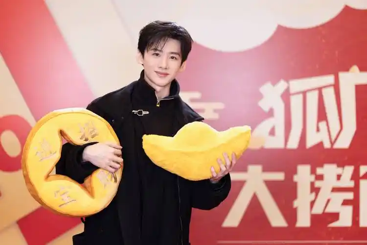 狐厂大拷问|白敬亭聊初登春晚 未来想尝试电影拍摄_娱乐_什么_音乐