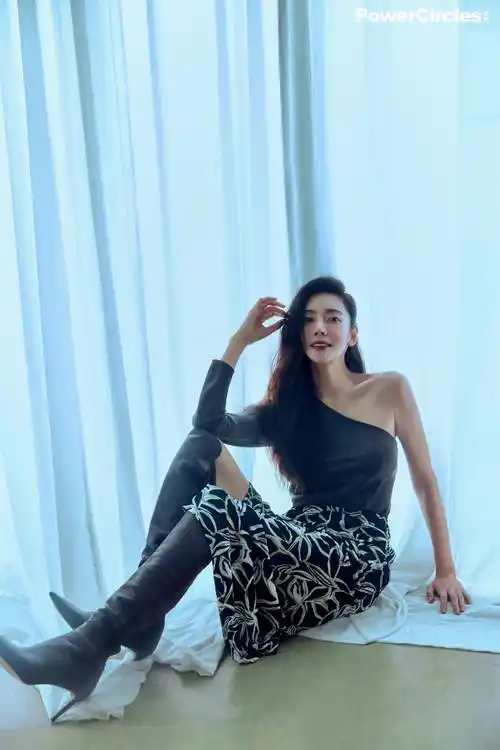 韩国女星秋瓷炫45岁情人节浪漫写真曝光,与于晓光甜蜜