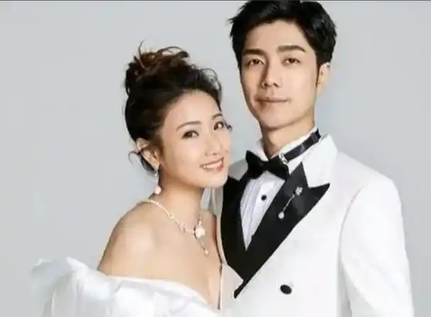 突发和经纪人结婚六年的歌手被曝出轨大张伟古巨基嫌疑最大
