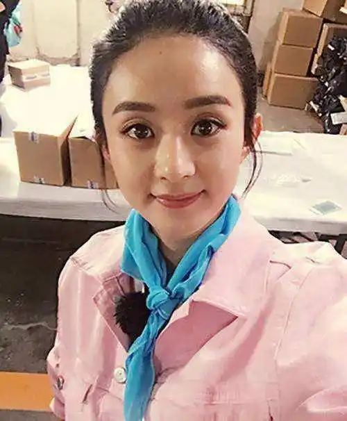 赵丽颖脱离土气秒变气质女子_眉毛_整体_线条