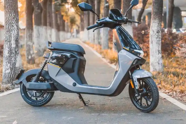 小米电瓶车九号评测(挑战新国标电自天花板,九号机械师mmax 110p深度