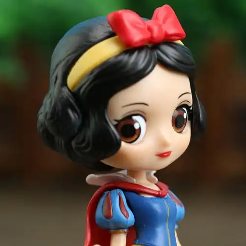 盲盒手办迪斯尼公仔艾莎安娜白雪公主贝儿苏菲亚手办车载摆件模型