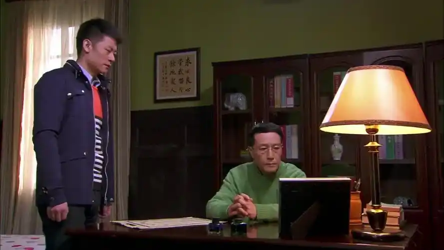 团圆饭:父亲得病,亲儿子和养子冰释前嫌,这才像是兄弟