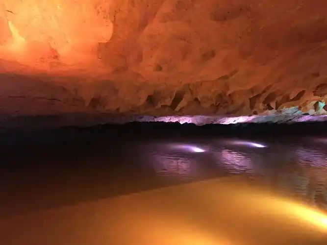 游金华的双龙洞