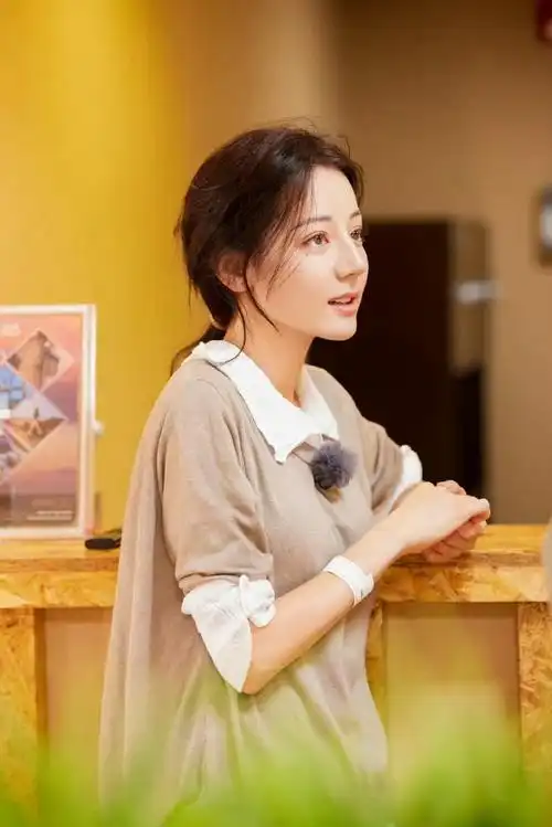 原来迪丽热巴一直是素颜##谢谢花少5治愈了我