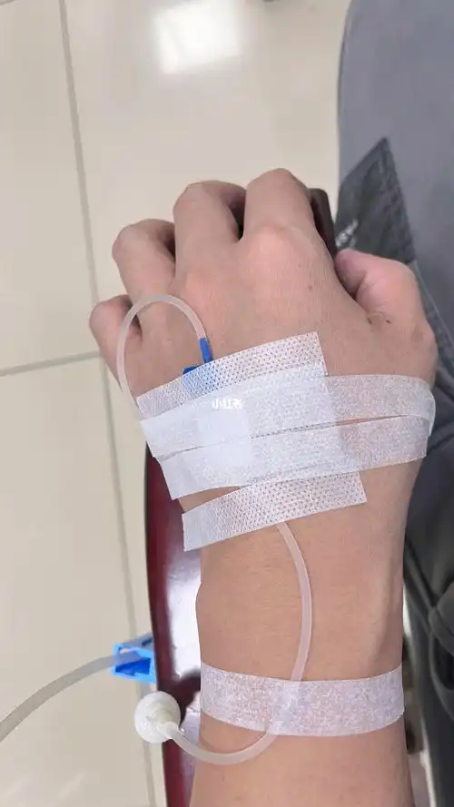挂完吊瓶,满血复活吧 #输液中  #健康  #熬过了就好了  #医院97