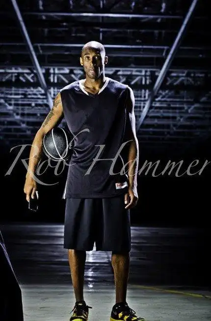 未完稿广告图流出:看科比如何为联想手机代言