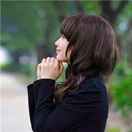 唯美祈祷女生头像图片