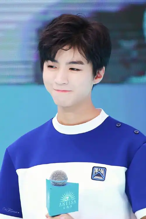 全世界最酷最帅的王俊凯