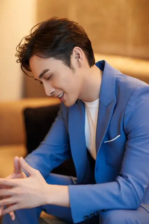 考古张彬彬全部活动造型图(好多图)