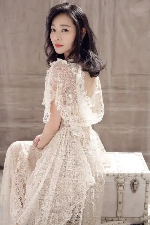 有着东方传统女性魅力的王维维,对角色特别认真,得到大家肯定