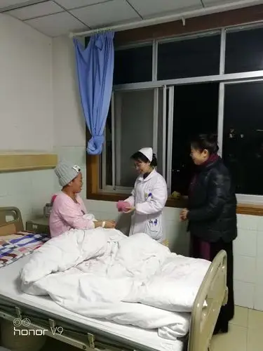 怀化市二医院医务人员春节期间的朋友圈