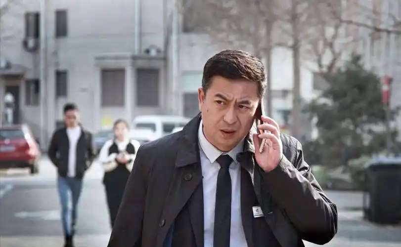 原创大叔张嘉译一婚娶千金小姐被说吃软饭二婚娶知名演员被当成宝