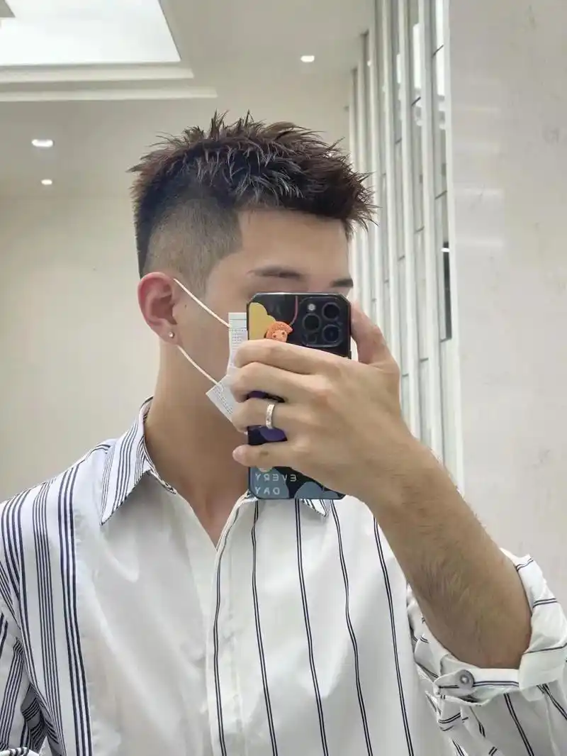 男生一定要尝试的10款短发,绝对不后悔!#你的男孩 #男生发 - 抖音