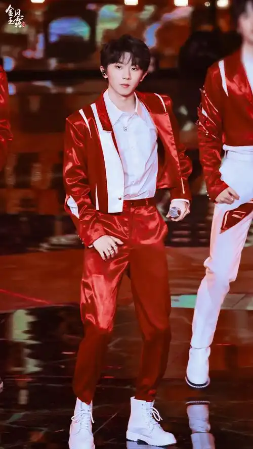 马嘉祺北京台春晚##时代少年团男儿歌火焰舞台##北京台春晚