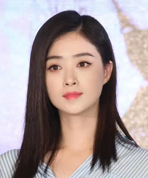 来自回族的7位女星,都是颜值天花板,哪个令你意外?